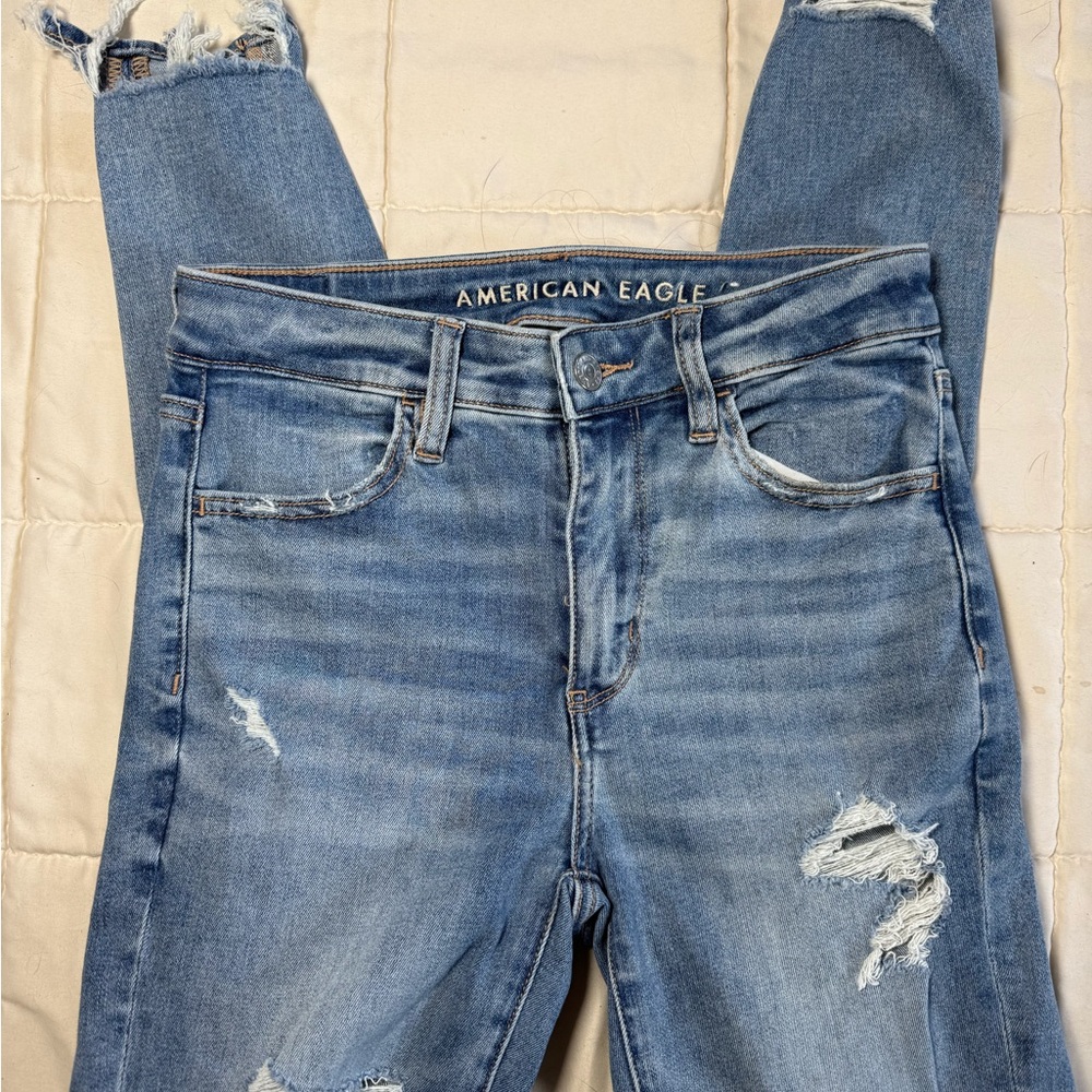 American Eagle Outfitters Women's Light Blue Ripped Skinny Jeans